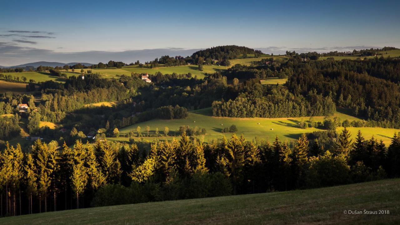Penzion Pohlednicka Hotel Benecko Buitenkant foto